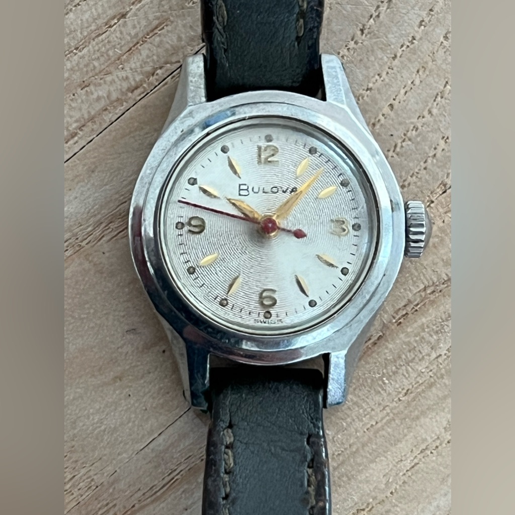 Bulova Ladies Watch Rare Vintage Mechanical Winding Leather Strap Stainless Case